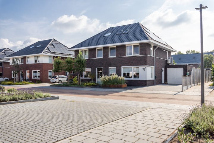 Photo 8 of Irisstraat 70