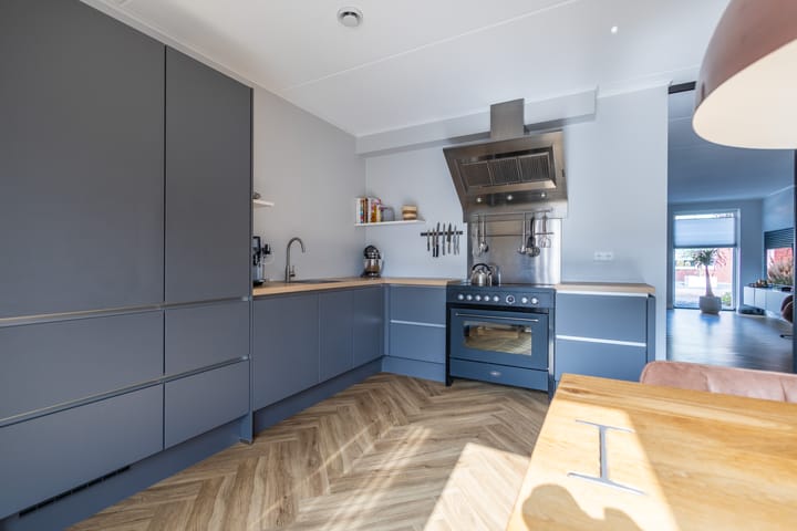 Photo 24 of Irisstraat 70