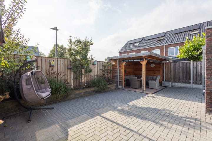 Photo 44 of Irisstraat 70