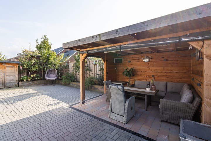 Photo 48 of Irisstraat 70