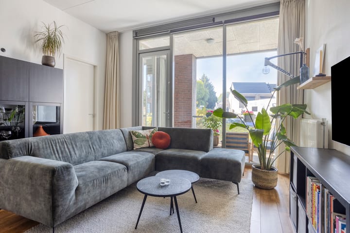 Photo 4 of Erasplaats 17