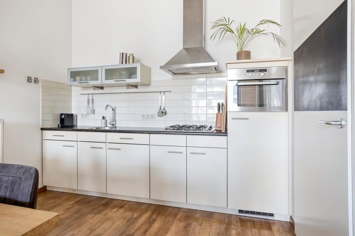 Photo 7 of Erasplaats 17