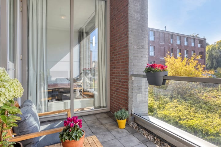 Photo 18 of Erasplaats 17