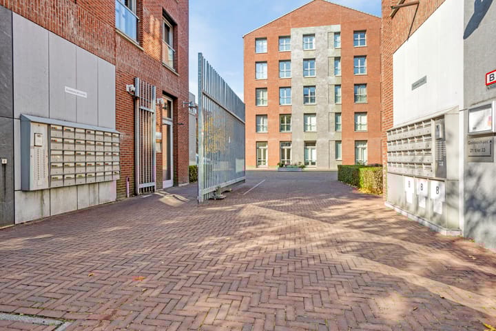 Photo 22 of Erasplaats 17