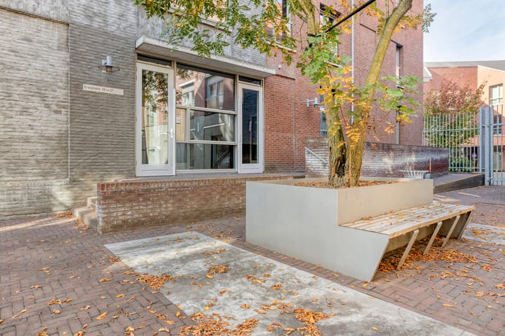 Photo 24 of Erasplaats 17