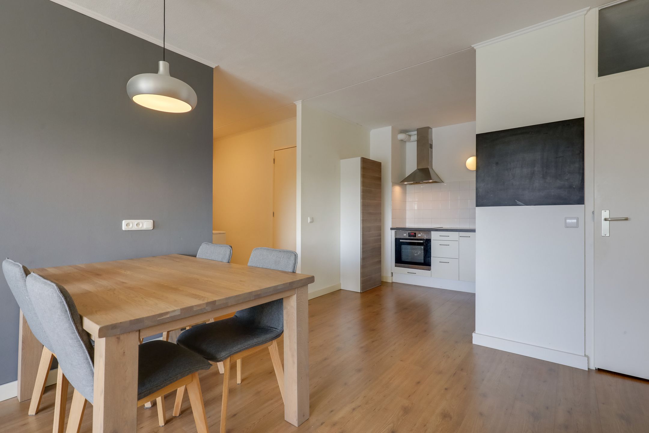 Foto 9 van Aalscholversingel 448