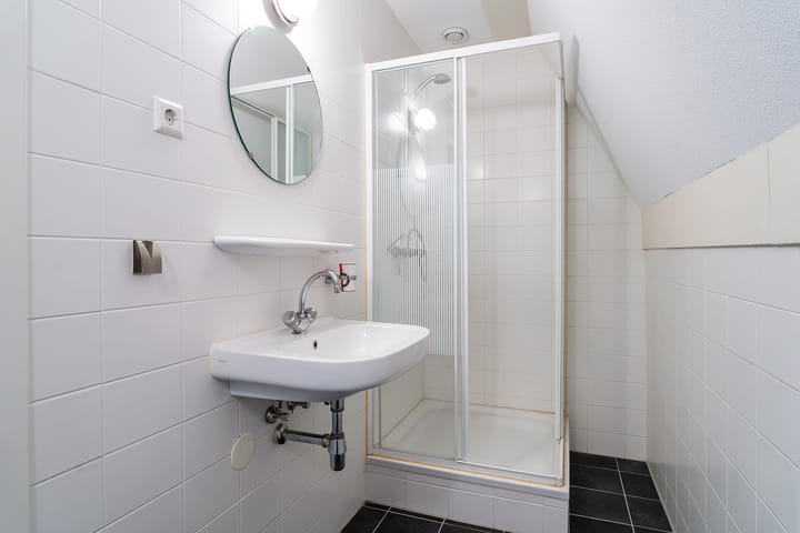 Photo 51 of Stippelzegge 3