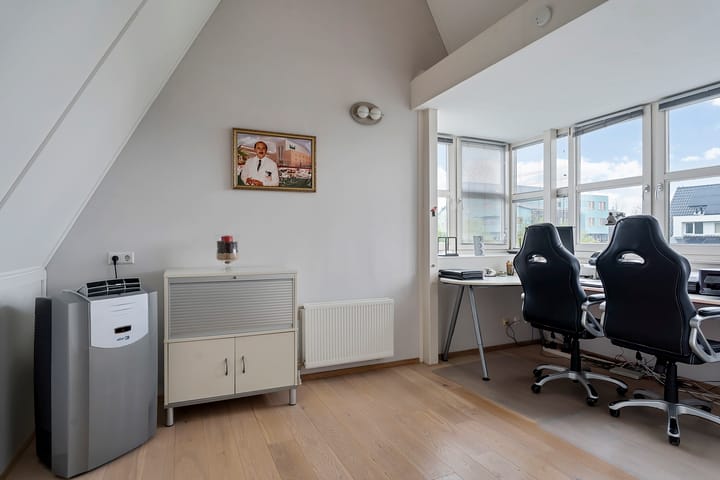 Photo 52 of Stippelzegge 3