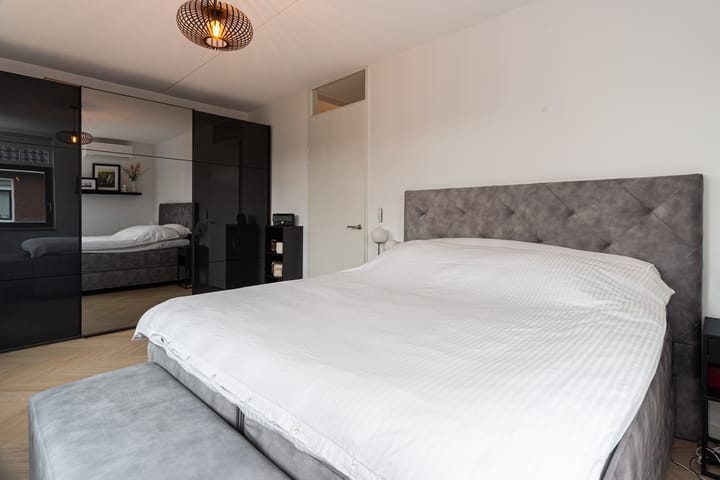 Foto 24 van Regenboog 67