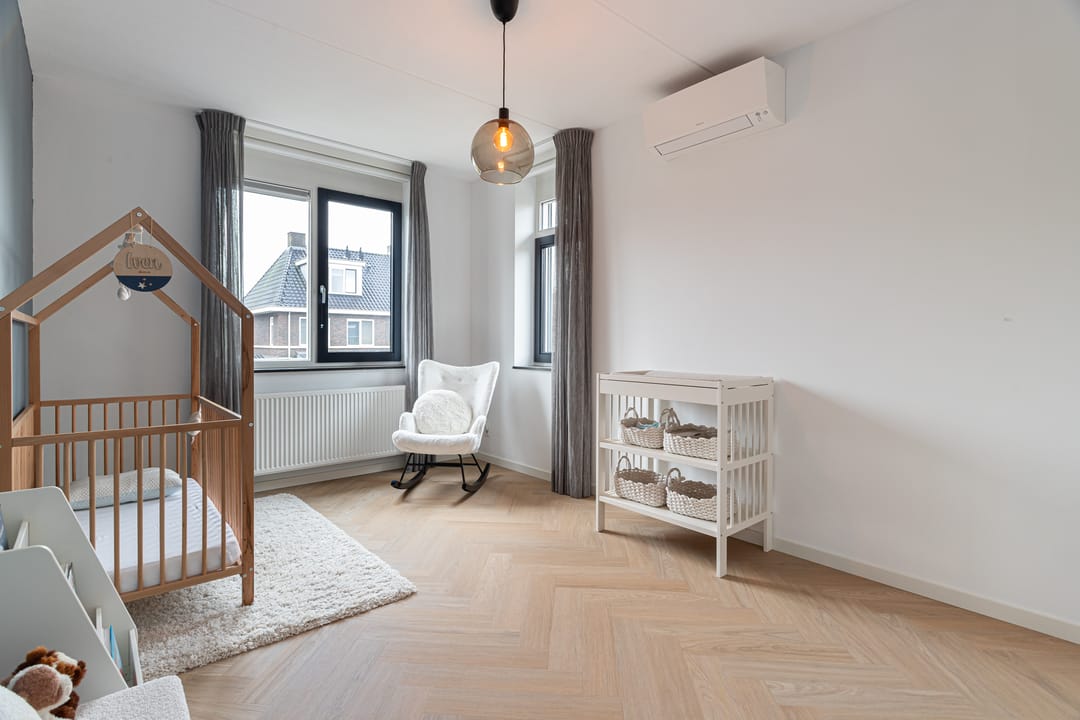 Foto 28 van Regenboog 67