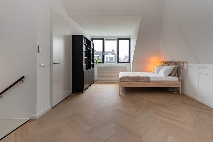 Foto 34 van Regenboog 67