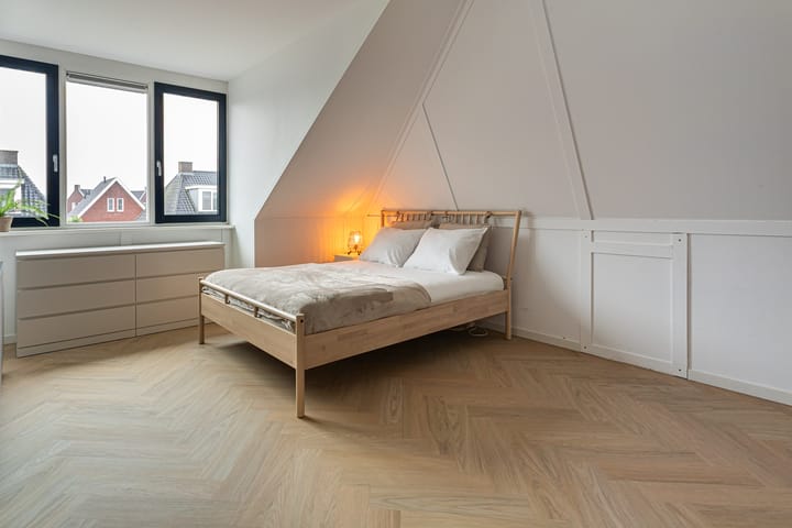 Foto 35 van Regenboog 67