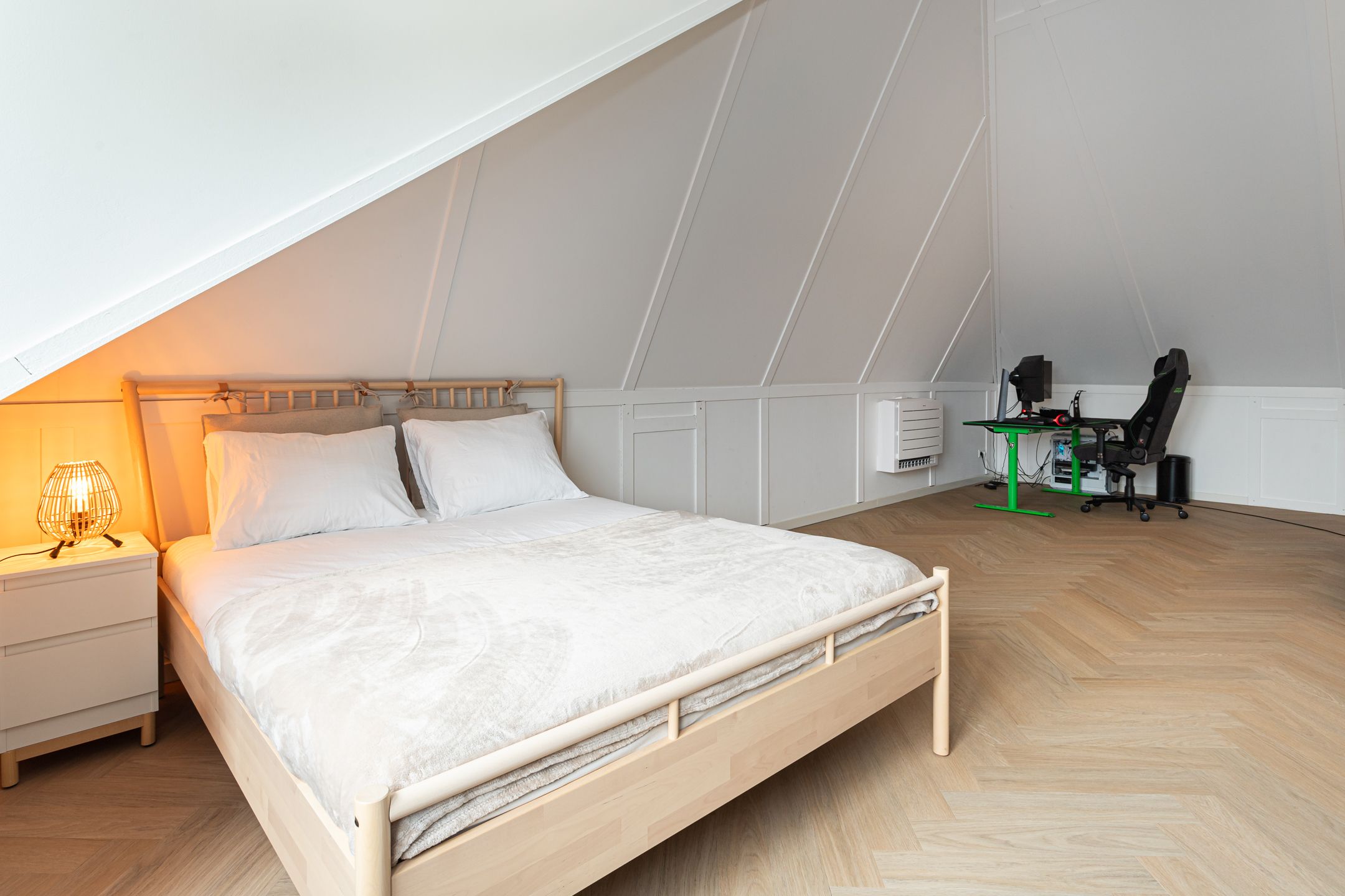 Foto 36 van Regenboog 67