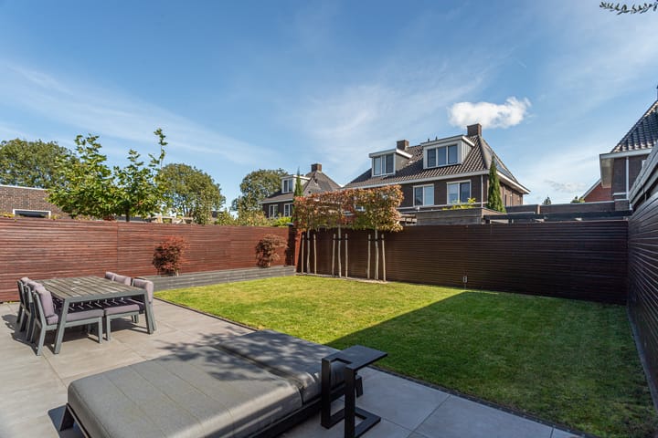 Foto 39 van Regenboog 67