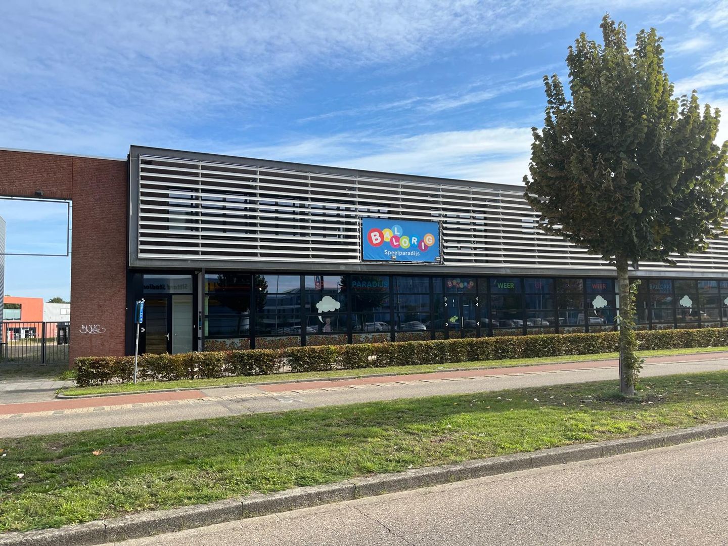 Bekijk foto 3 van Lissabonlaan 20