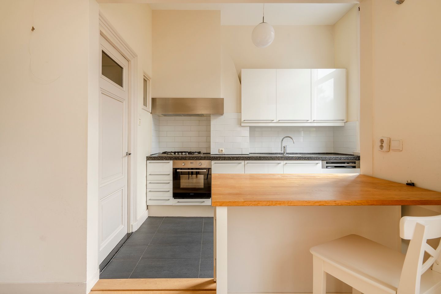 Foto 25 van Adelheidstraat 47