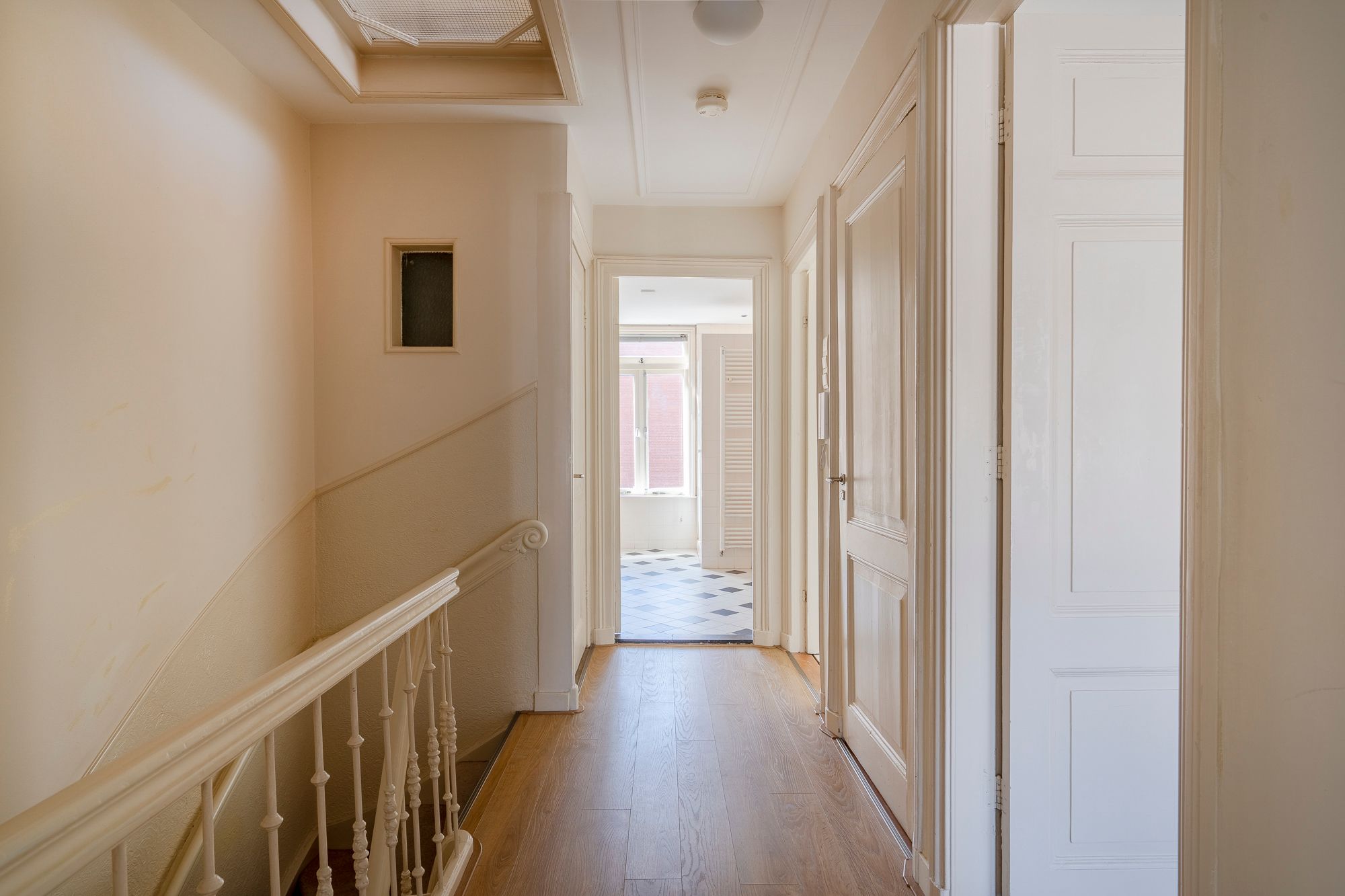 Foto 33 van Adelheidstraat 47