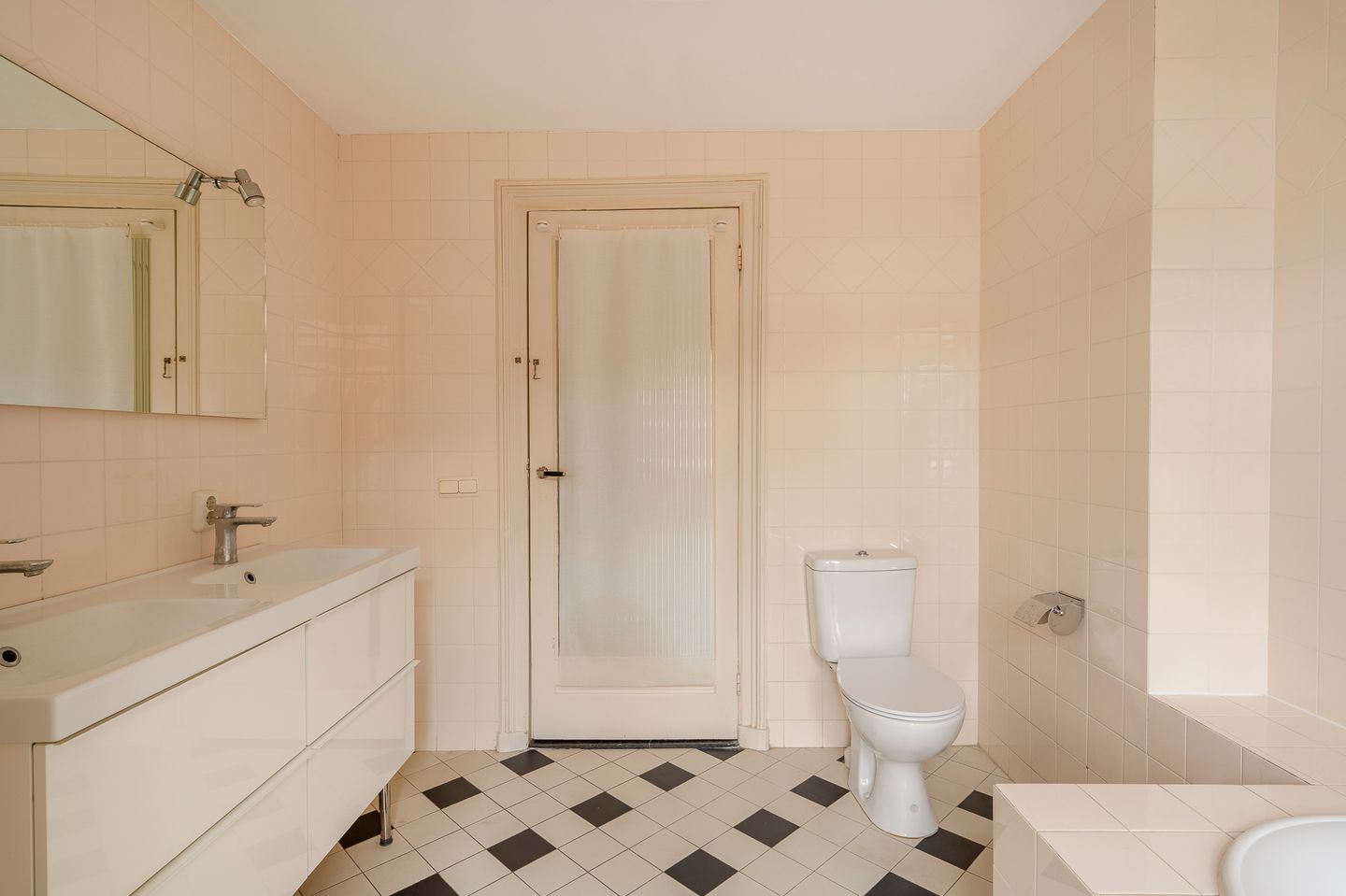 Foto 44 van Adelheidstraat 47