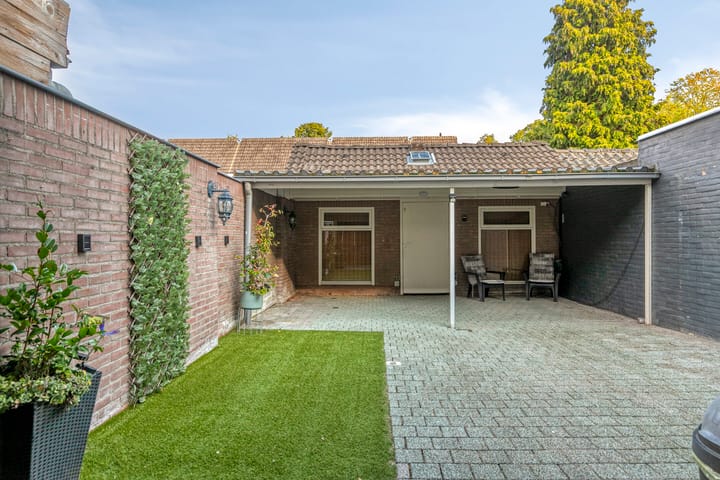 Photo 28 of de Vang 21