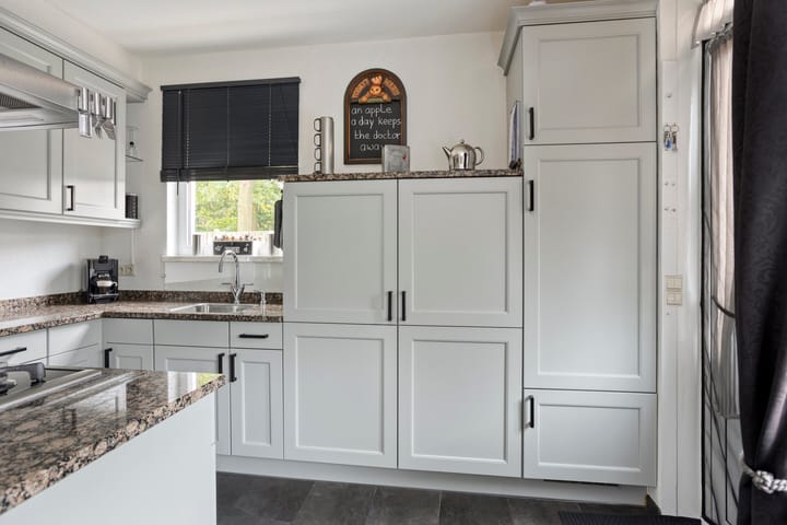 Photo 13 of Dr Ariënsstraat 115