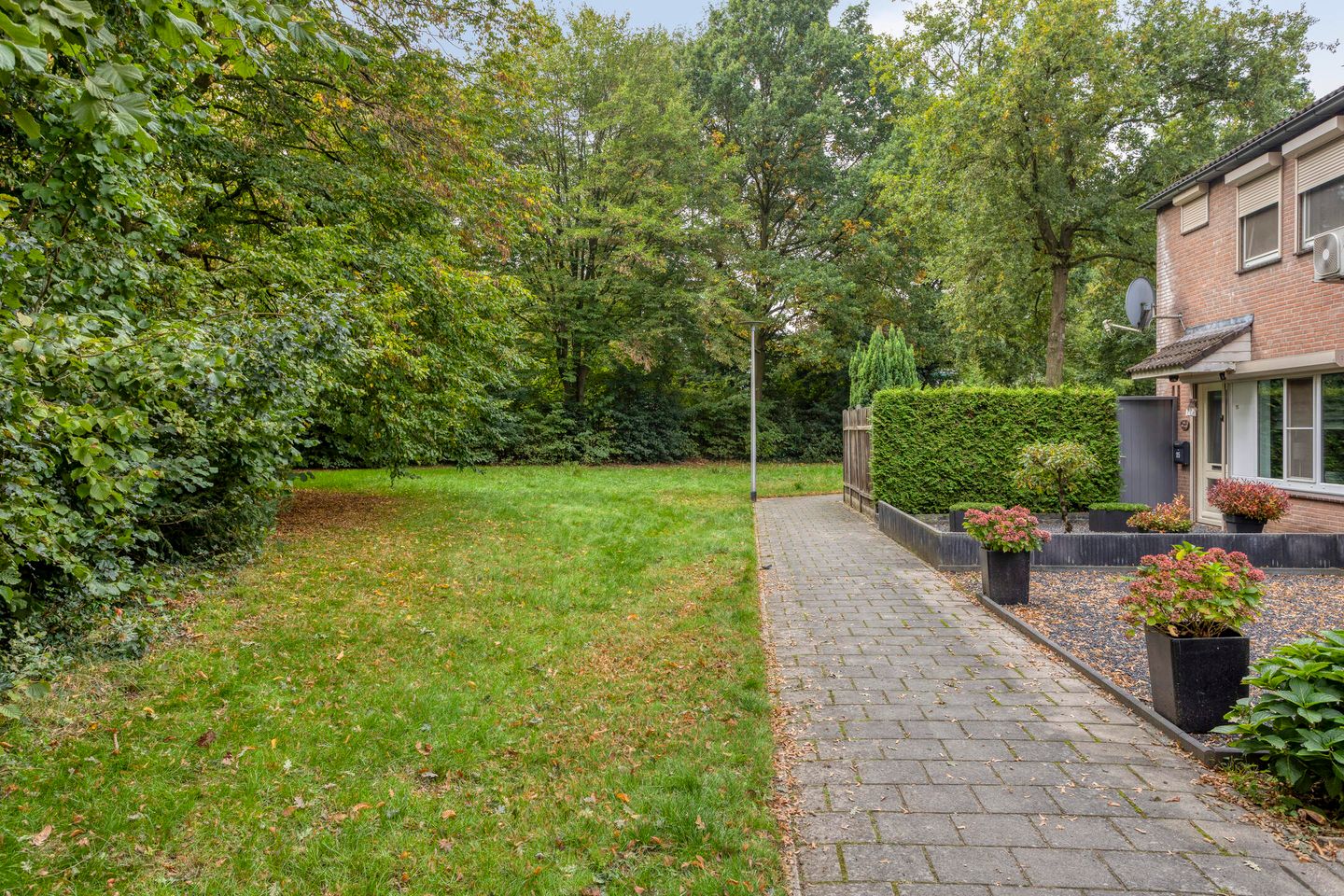 Photo 35 of Dr Ariënsstraat 115