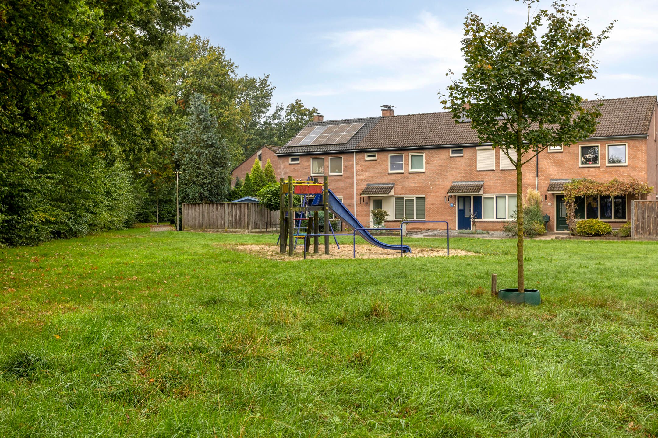 Photo 36 of Dr Ariënsstraat 115