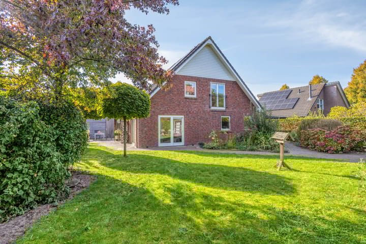 Photo 57 of Altena 3