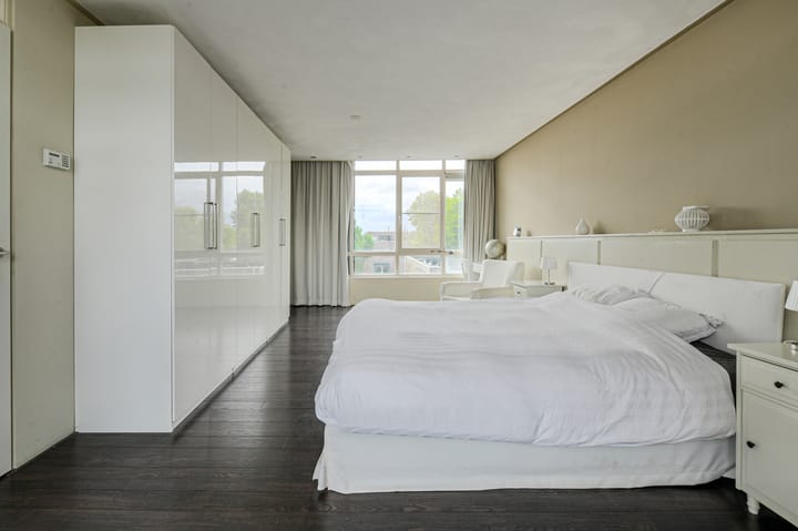 Photo 33 of Priemkruid 87