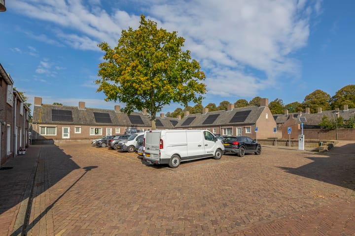 Photo 35 of Zomerstraat 15