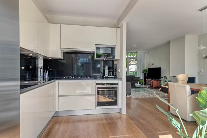 Photo 13 of Hazelaarstraat 117