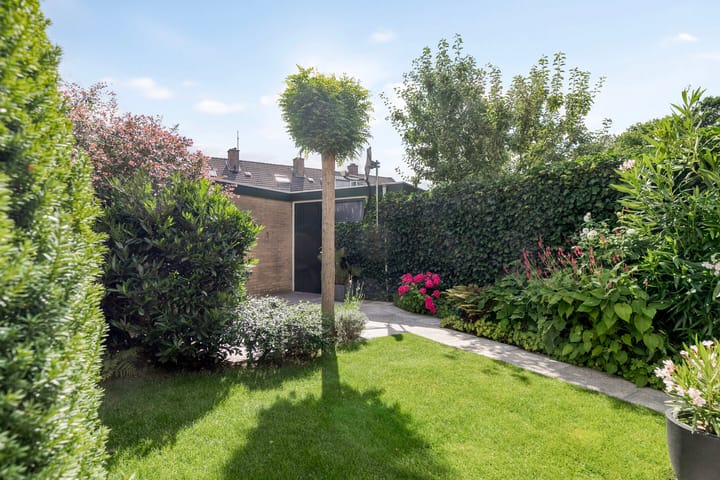 Photo 32 of Hazelaarstraat 117