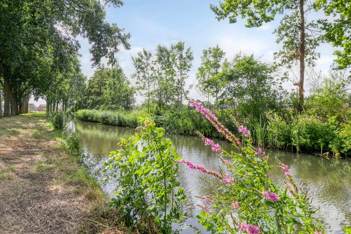 Photo 36 of Hazelaarstraat 117