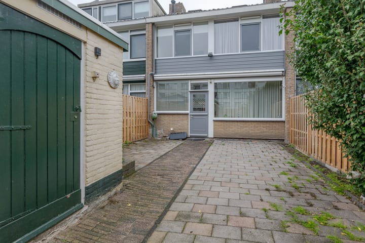 Foto 16 van Dickensstraat 10