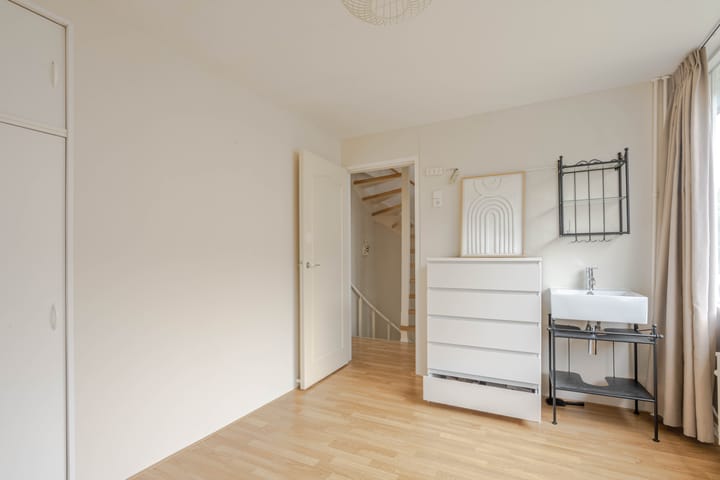 Foto 19 van Dickensstraat 10