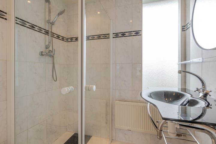 Foto 23 van Dickensstraat 10