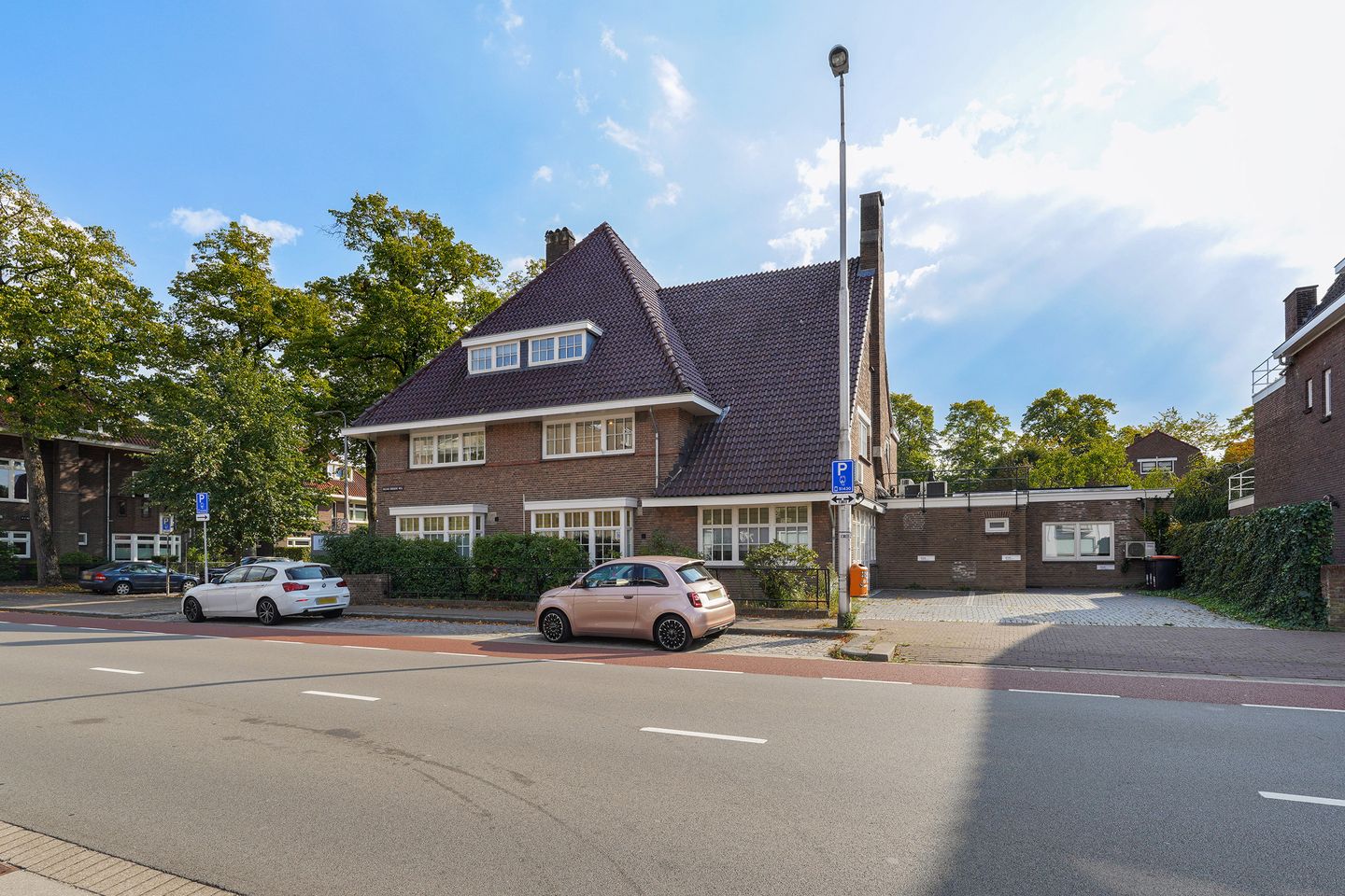 View photo 2 of P.F. Bergmansstraat 1
