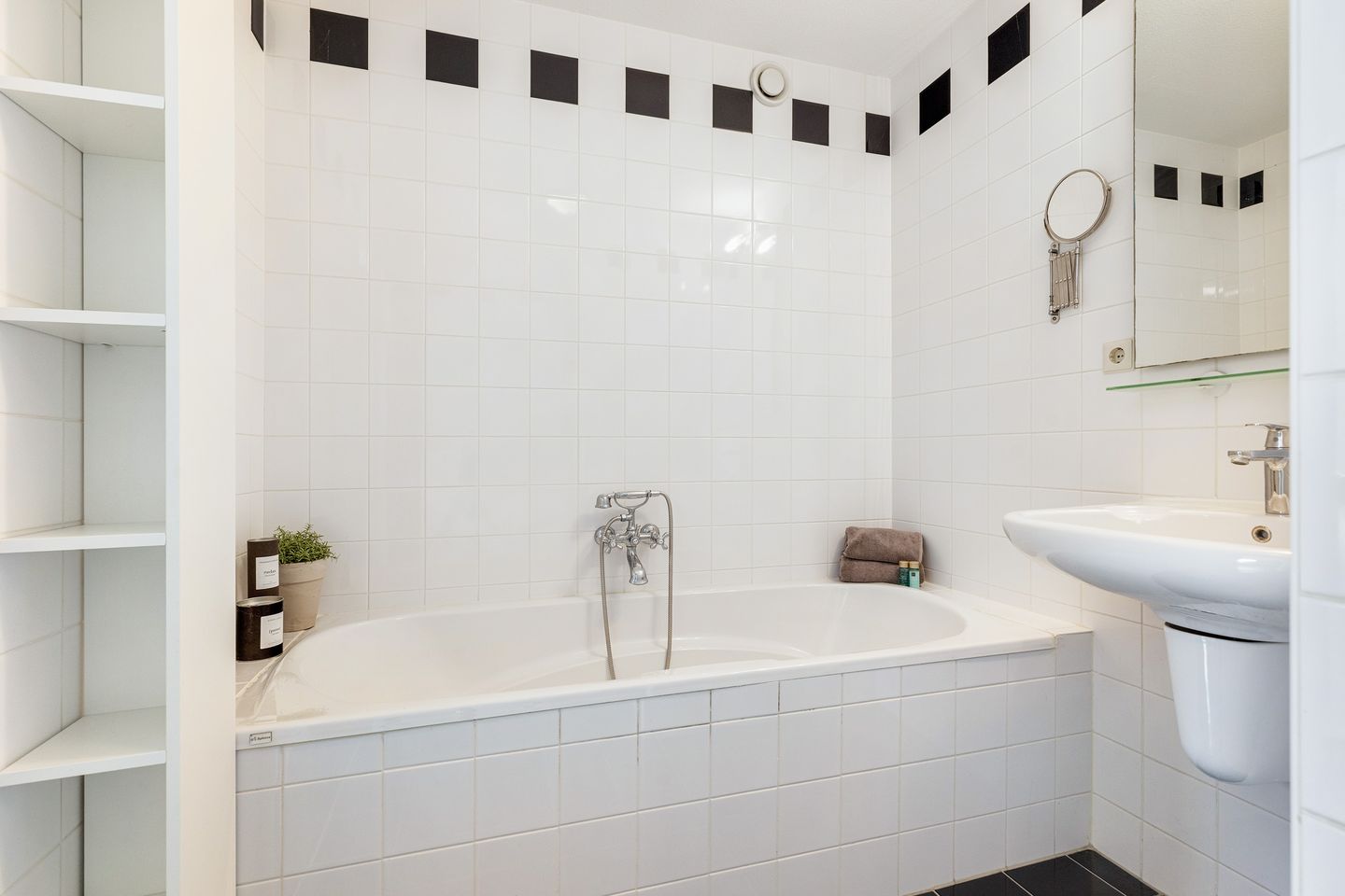 Photo 25 of Kees van Hasseltstraat 1