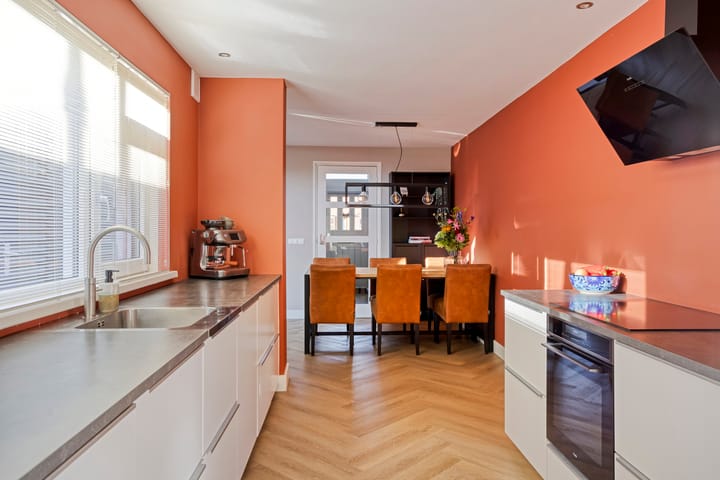 Foto 15 van Molenstraat 74