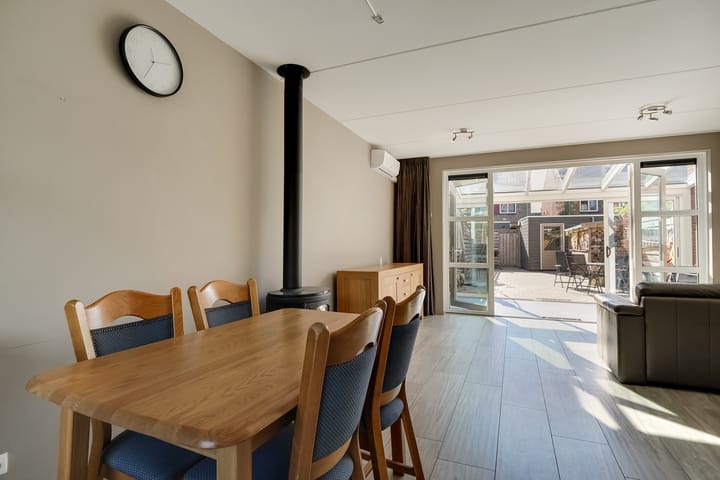 Foto 8 van Pimpelmees 27