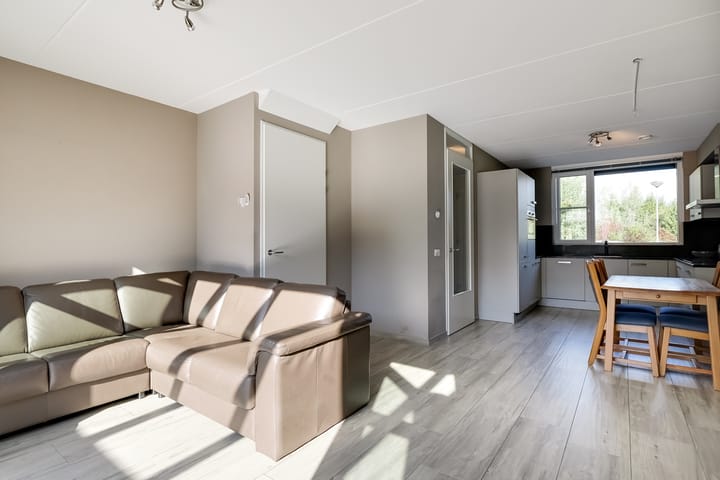 Foto 9 van Pimpelmees 27