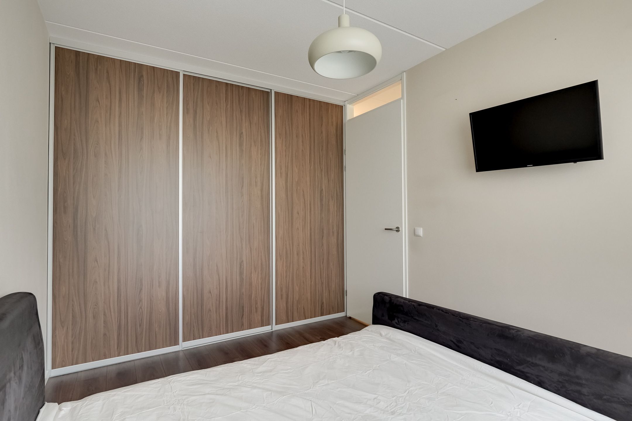 Photo 36 of Pimpelmees 27