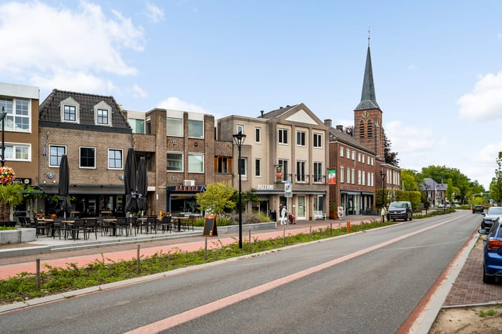 Foto 2 van Den Hof 116