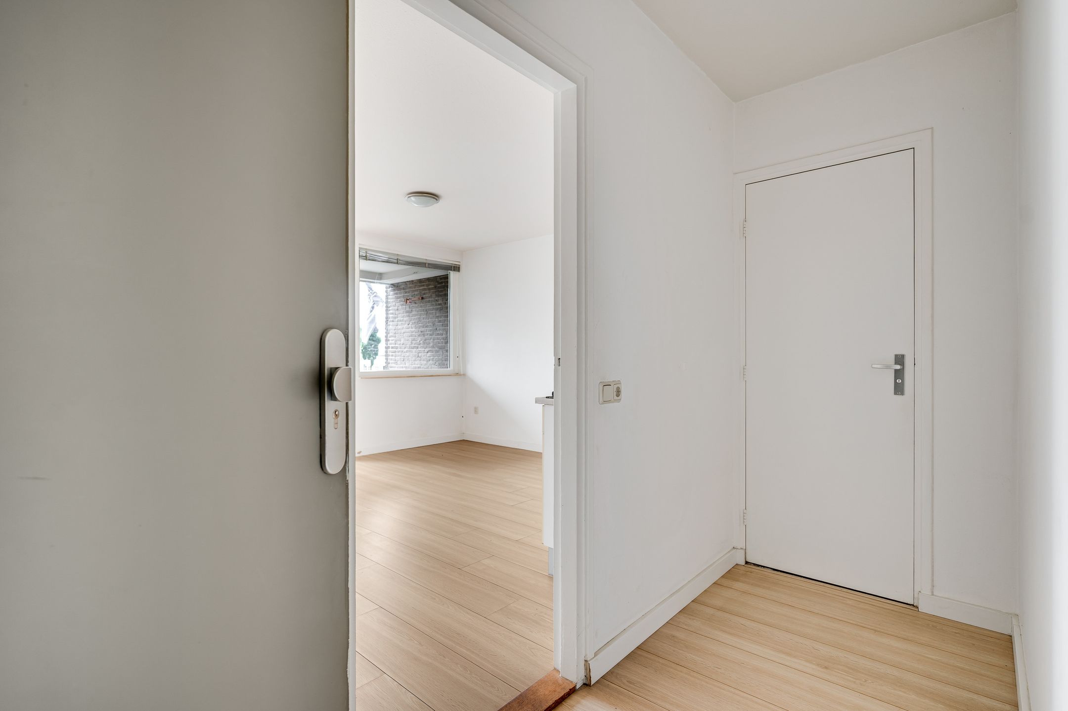 Foto 6 van Den Hof 116