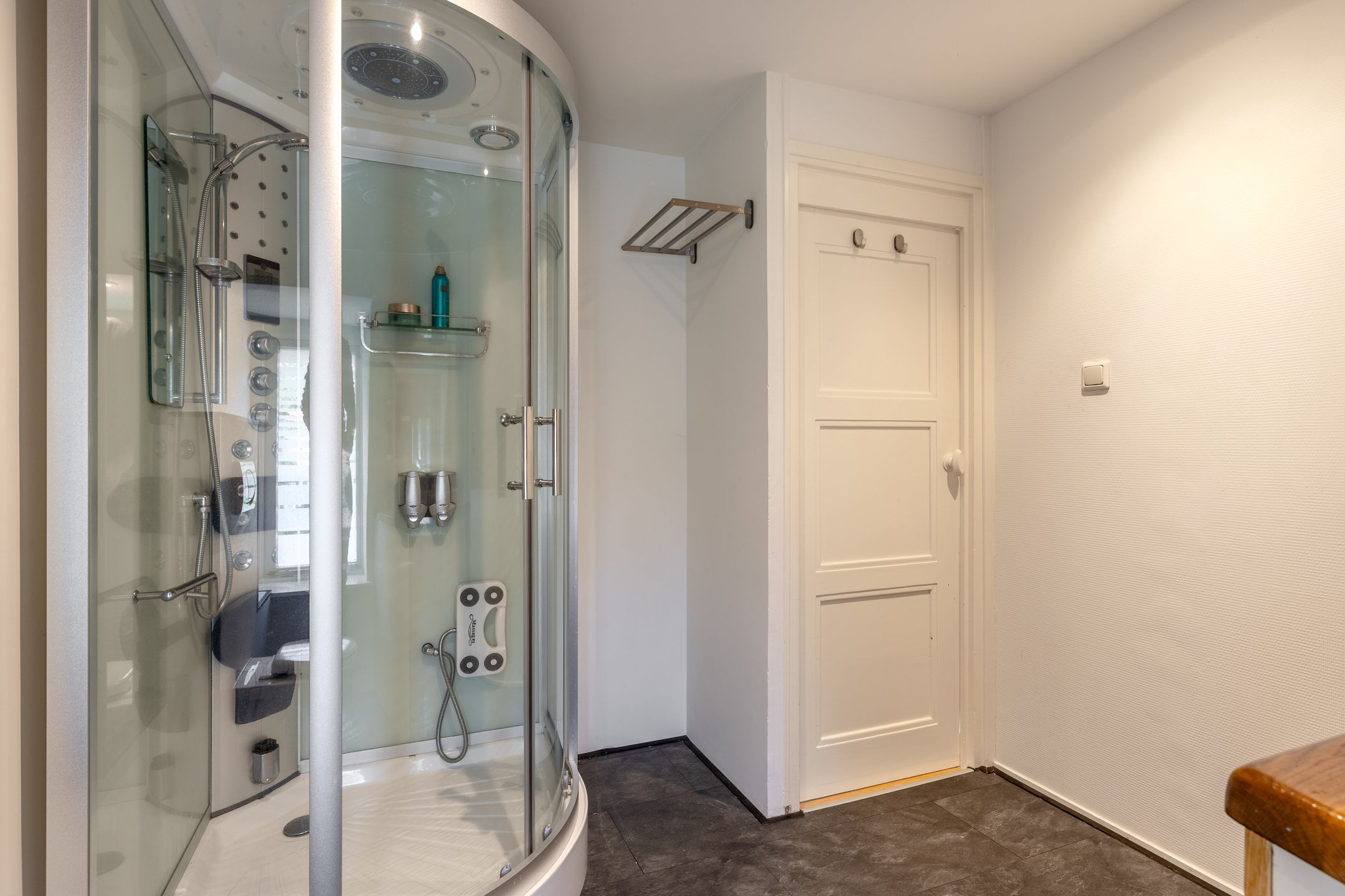 Foto 42 van Tsjerkewei 11