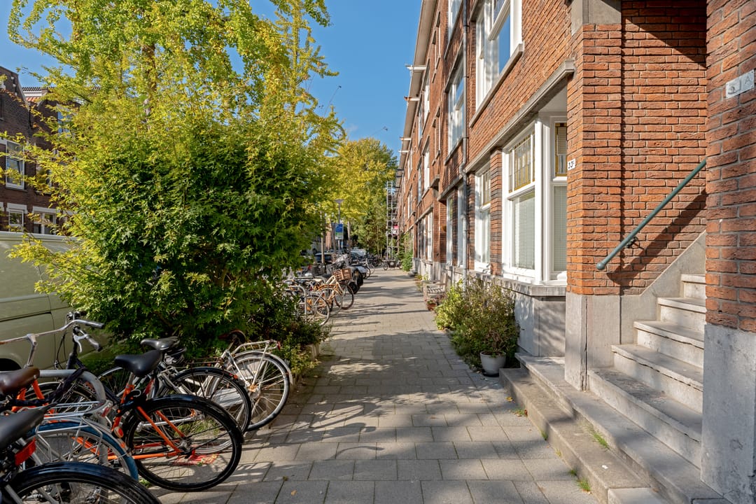 Photo 23 of Delfgaauwstraat 31-B