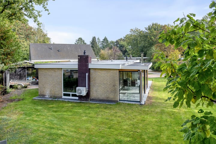 Photo 32 of De Valouwe 65