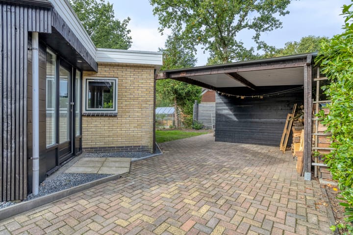 Photo 34 of De Valouwe 65