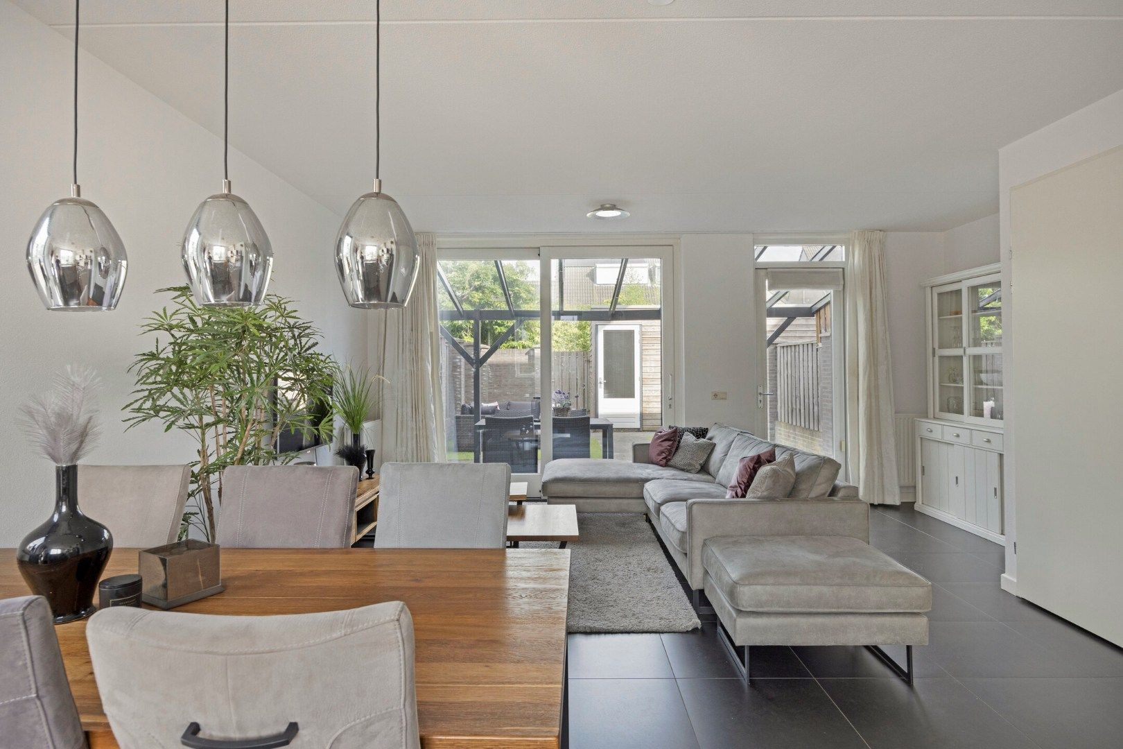 Photo 3 of Strohuls 105