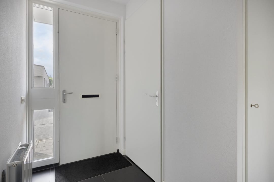 Photo 8 of Strohuls 105