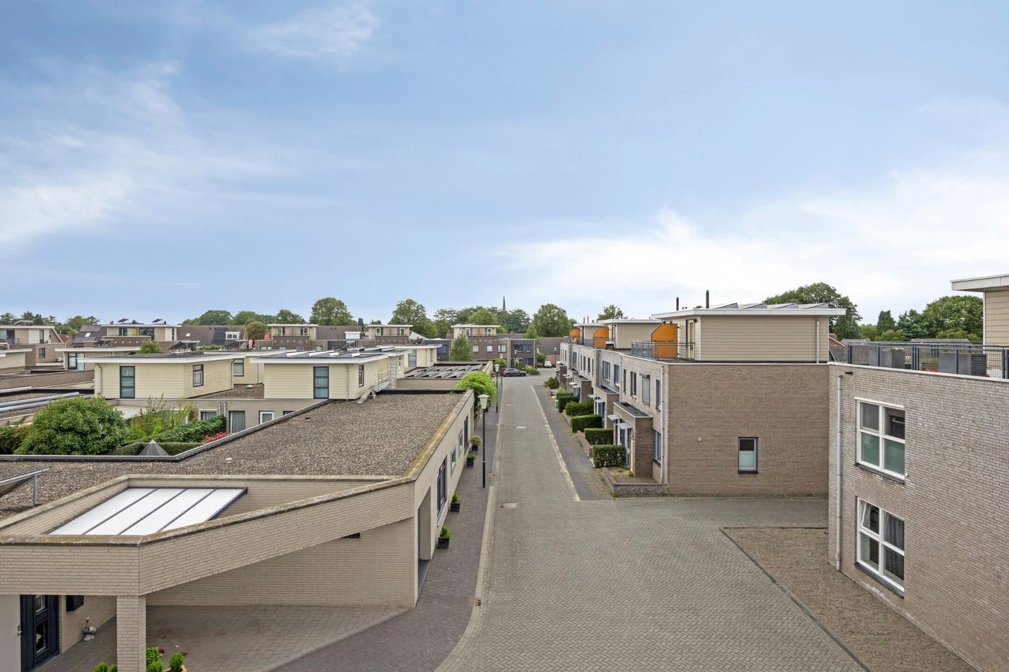 Photo 34 of Strohuls 105